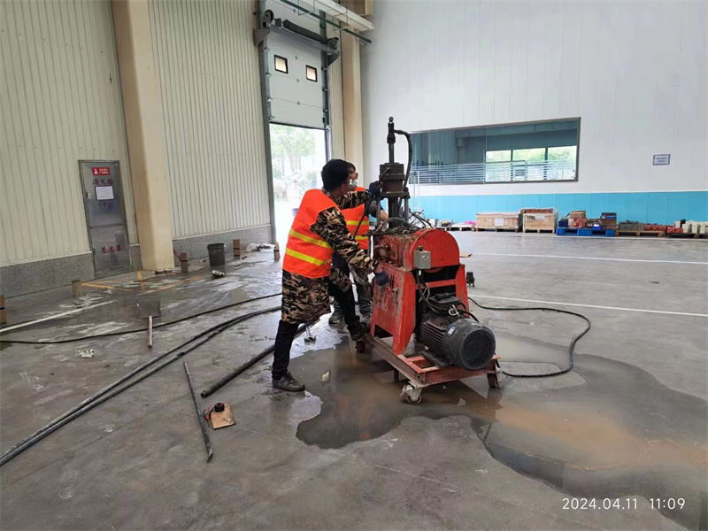 襄州厂房地面下沉塌陷注浆加固施工